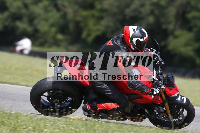 Archiv-2025/26 11.06.2025 Peter Studer have fun ADR/Gruppe blau/91